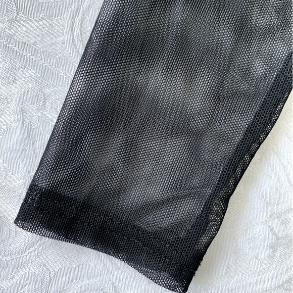 2B Bebe size XS Deep V Floral Crop Top - Picture 9 of 15